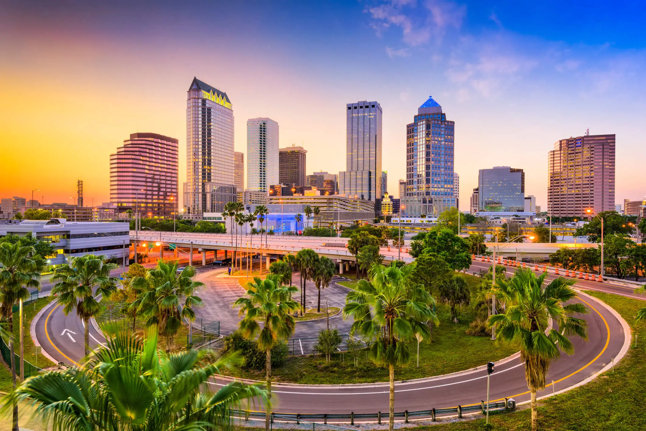 This is a photo of the tampa skyline which represents where one of our locations is for titleloansonline.com